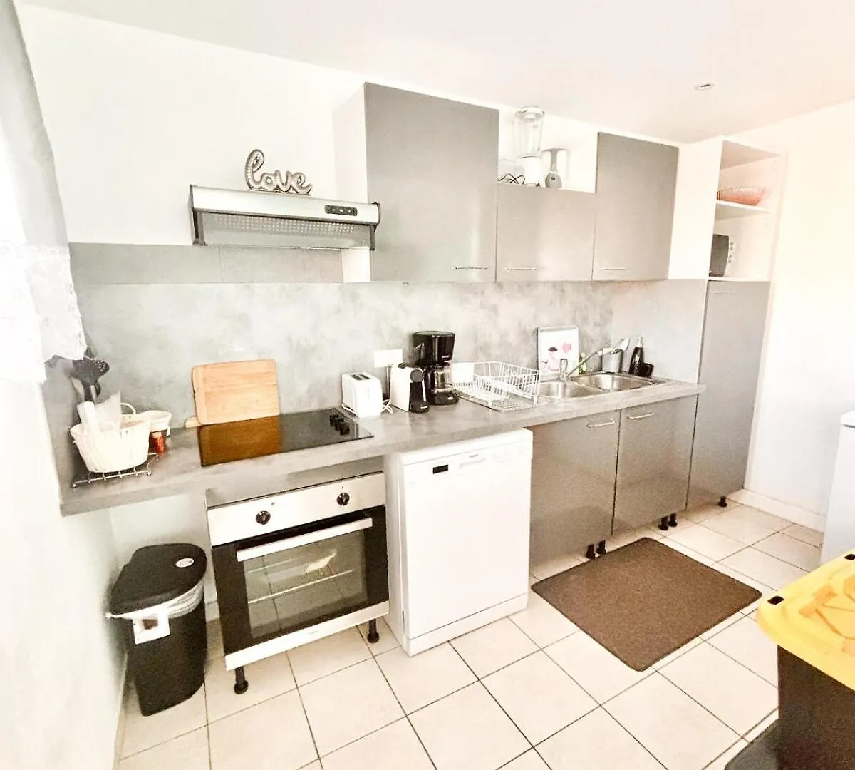 Διαμέρισμα Bright & Spacious 3Br Retreat In Saint-Martin Marigot
